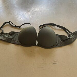 Calvin Klein Padded Push Up Bra • 34B